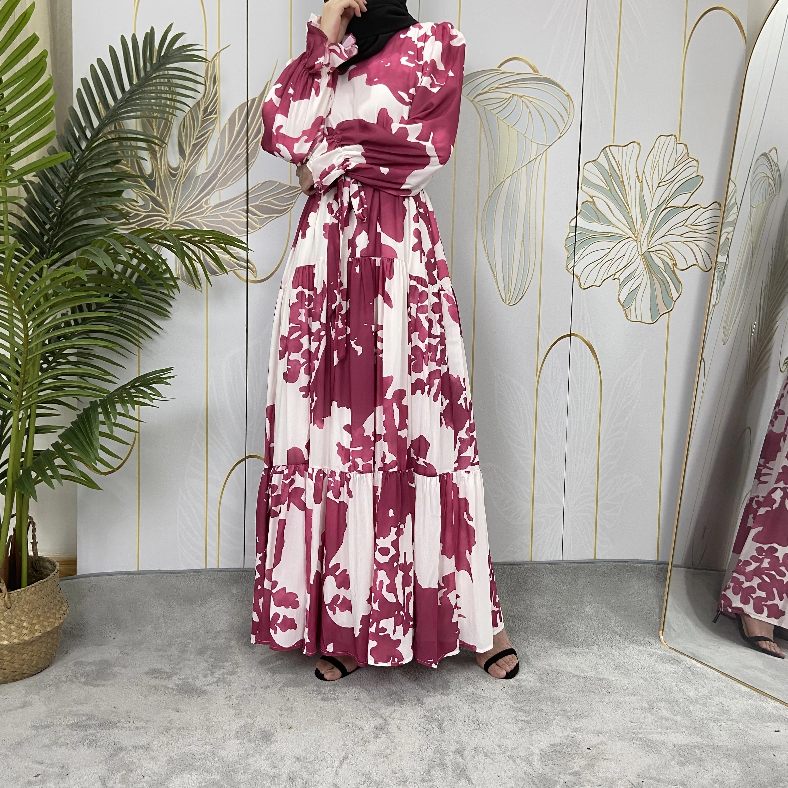 Middle East Türkiye Muslim women Dress Elegant Casual Loose Abaya Kaftan Sundress Long Sleeved Polka Printed O-Neck Arab Robe