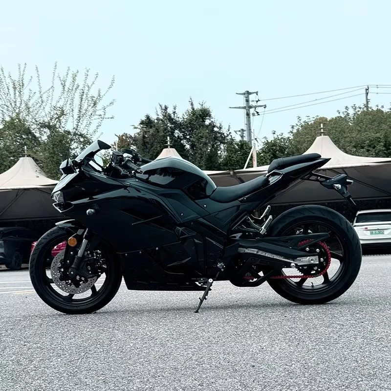 2026 New Water-Cooled Motor 8000W 72V Racing Motorcycle with Top Speed 140km/H Central Motor From Jiangsu