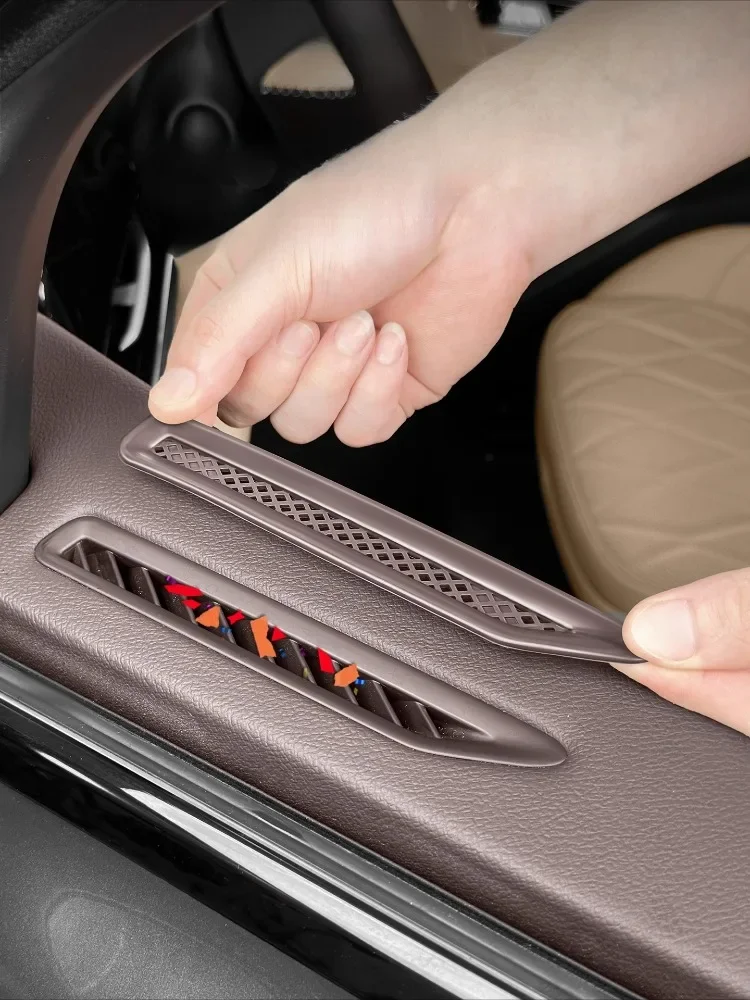 

2Pcs Car Door Air Outlet Protective Cover Silicone Anti-blocking Horn Dust Cover Accessories For Geely Monjaro KX11 Xingyue L