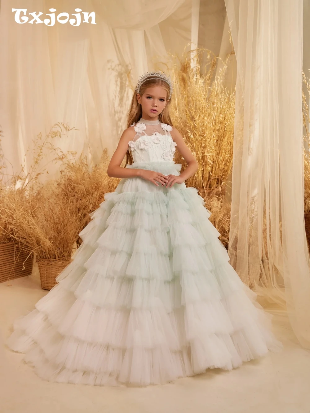 Luxury Pearls Tiered Tulle Long Dresses With 3D Flower For Kids Performance Outfit Fashionable Halter Girls Princess Gown