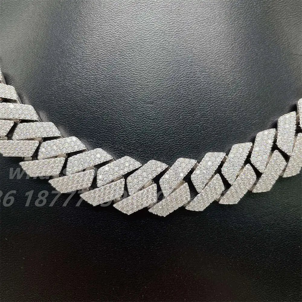 Luxury Luxury Mens Diamond Bracelet Cuban Link Diamond Cuban Necklace S925 Moissanite Cuban Pass Diamond Test.