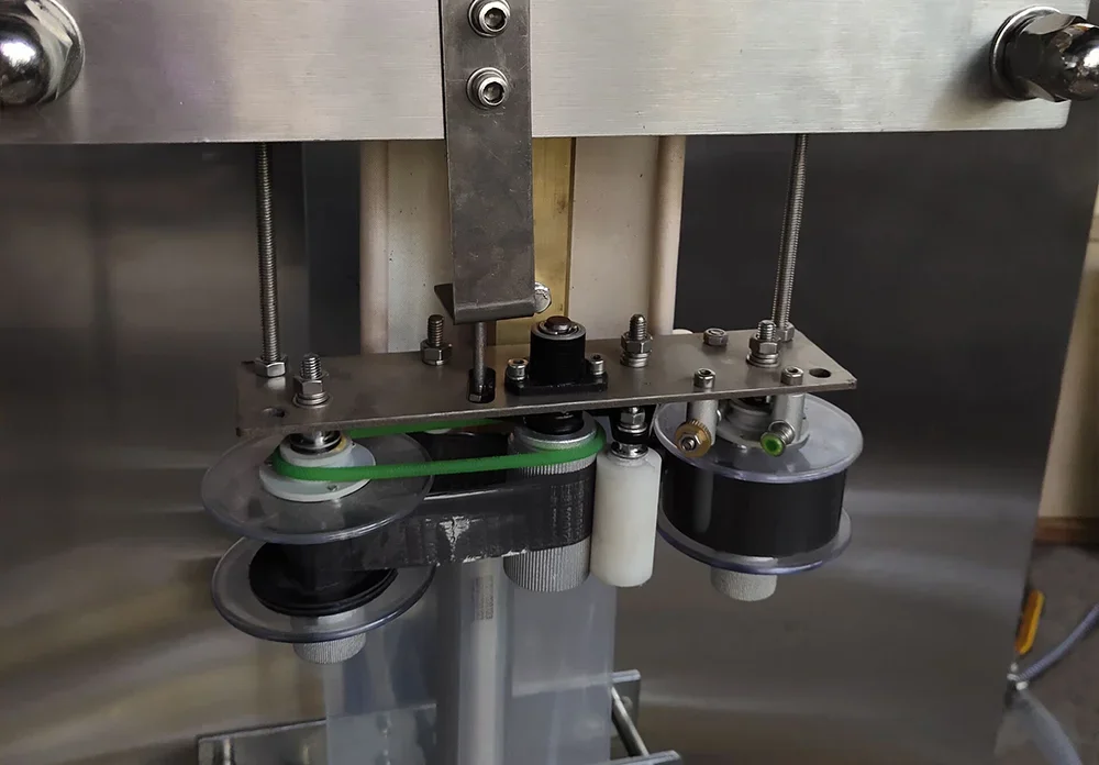 

л # Гана, автоматическая задняя герметизация, прозрачная пленка, печать логотипа, лента, кодирование даты, саше, минеральная чистая пружинная вода, упаковка mac