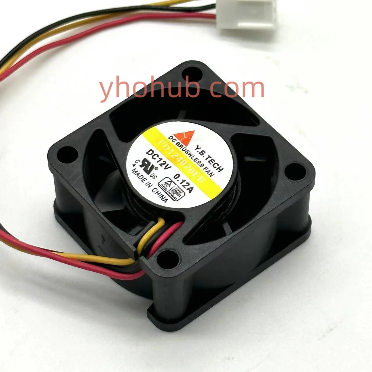 

Y.S.TECH FD124020EB DC 12V 0.12A 3-Wire 40x40x20mm Server Cooling Fan