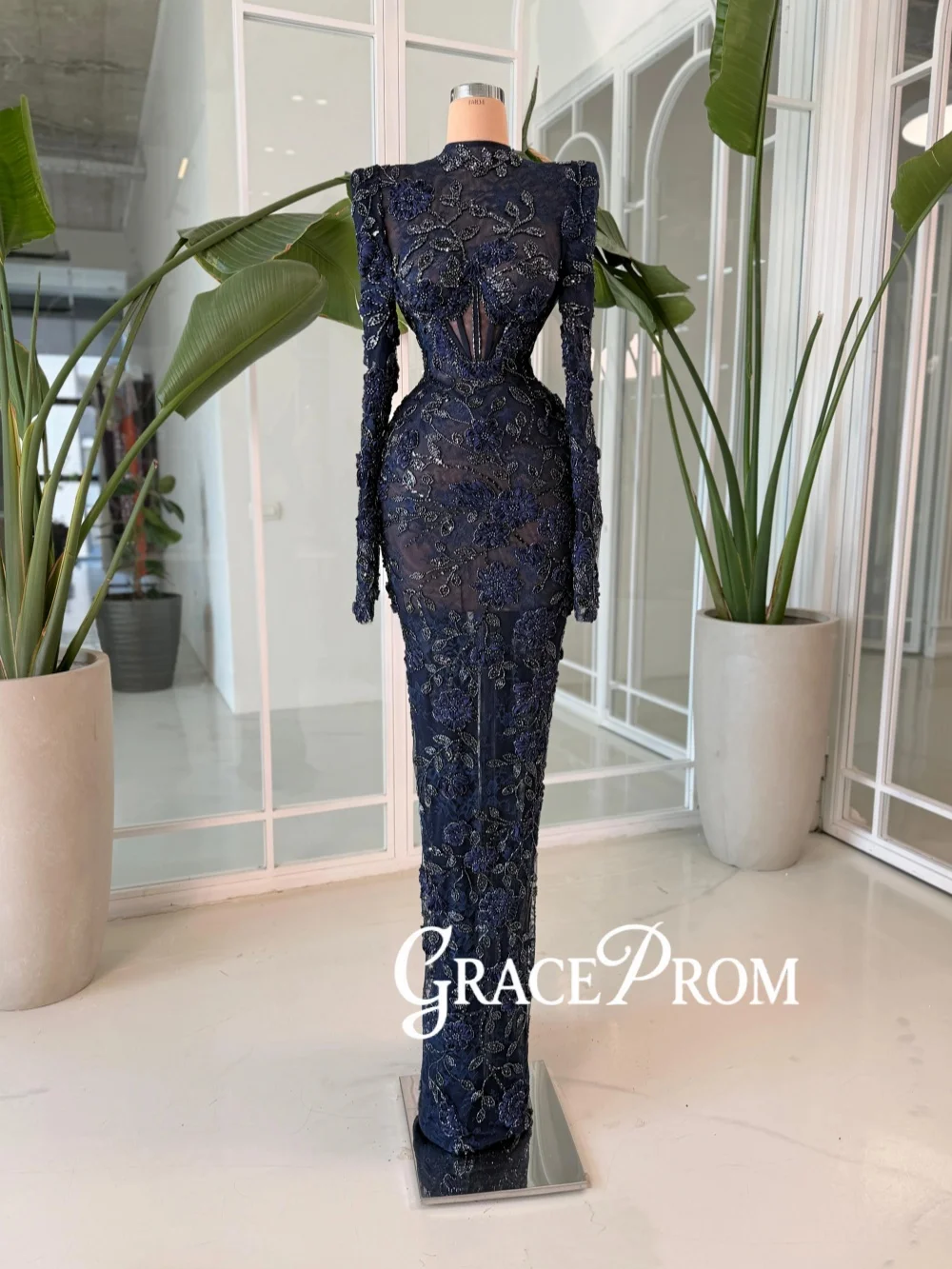 

Elegant Beaded Lace Evening Dress Handmade 3D Floral Gorgeous Wedding Party Gown Customized High Collar Long Red Carpet Gowns