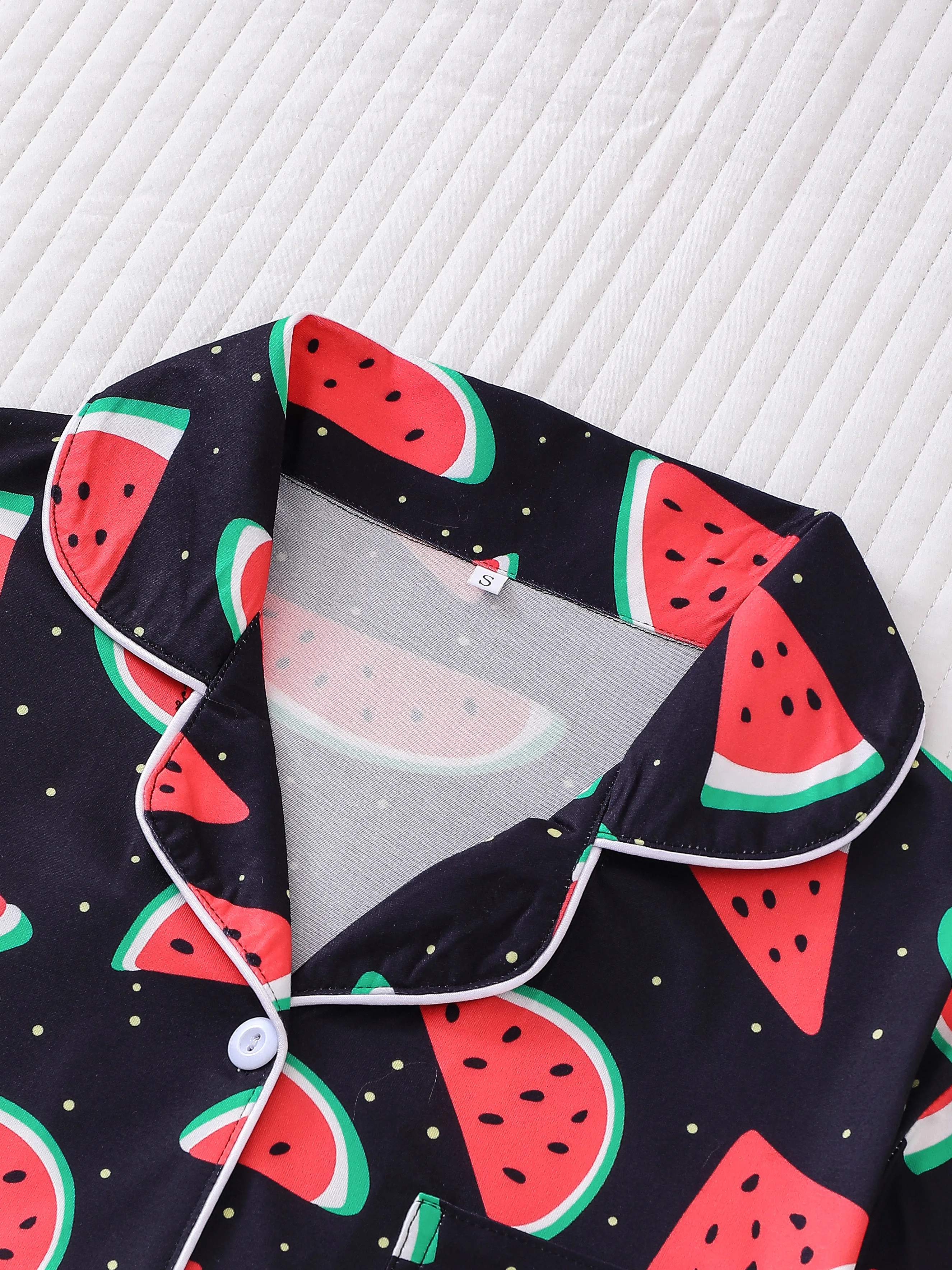 Black Bottom Watermelon Printed Women\'s Pajama Set with Collar Short Sleeve Top and Loose Shorts for Women\'s Casual Wear