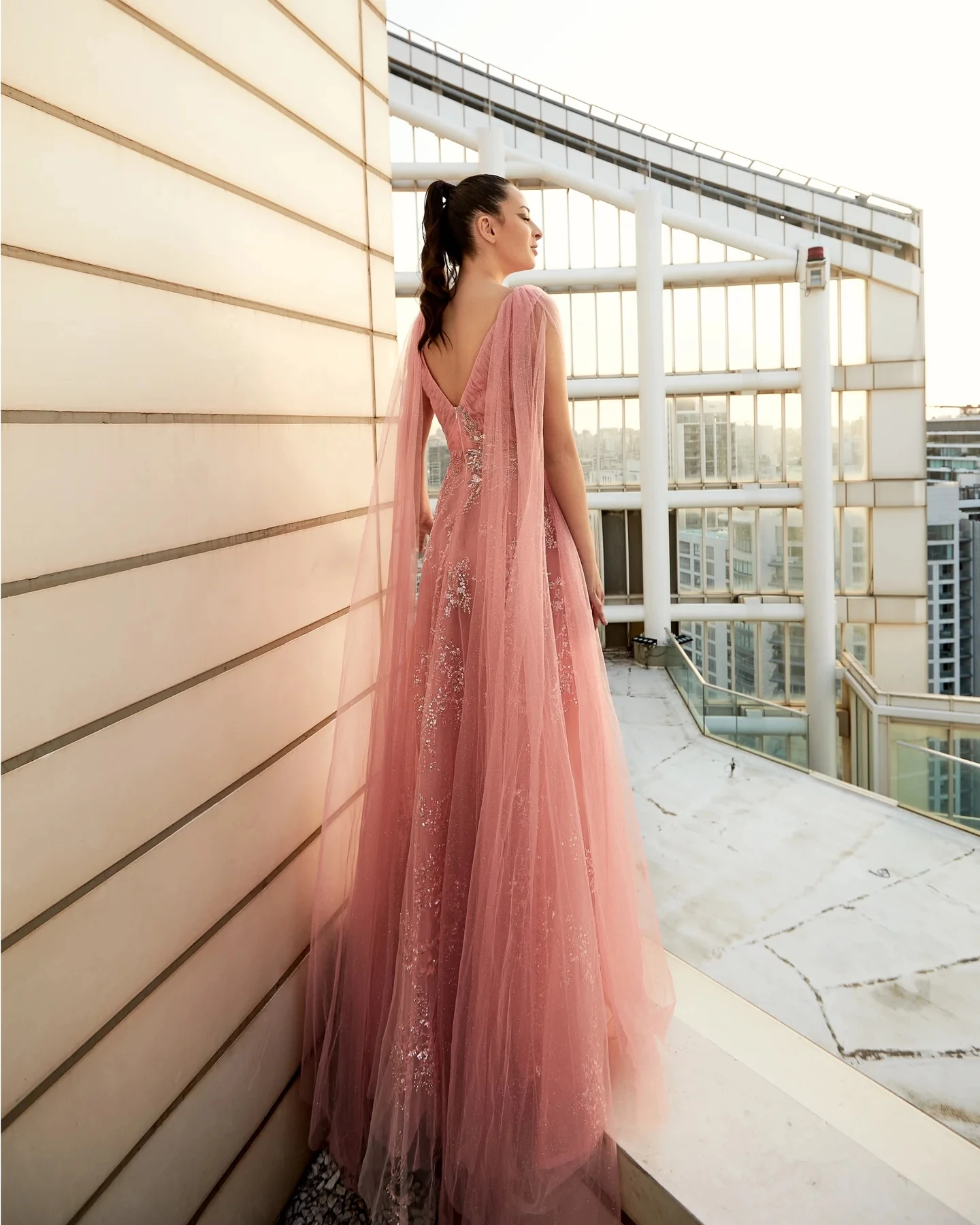 Glamour Dusty Pink Lace Long Prom Dresses With Cape Elegant Mint Green A-line Tulle Prom Gowns With Delicate Appliques