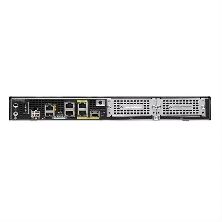 Dwa porty 10GE SFP+, dwa porty 1GE SFP, dwa routery 10/100/1000Base-T ISR4321/K9