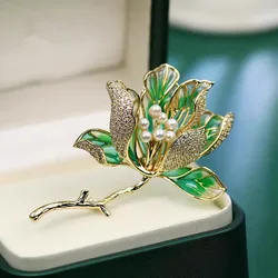 Luxury Women's Rhinestone Pearl Flower Brooches Elegant Resin Peony Flower Brooch Pins For Wedding Party Jewelry Lady Gifts
