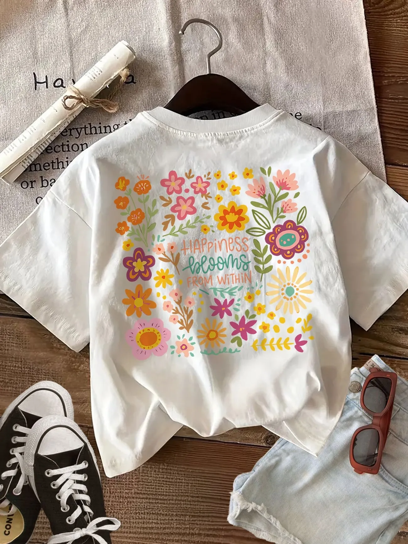 Lustiges Casual Happiness Flower Y2k T-Shirt aus 100% Baumwolle für Damen, weiches Rundhals-Kurzarm-Oberteil mit Grafikdruck – Detail 7