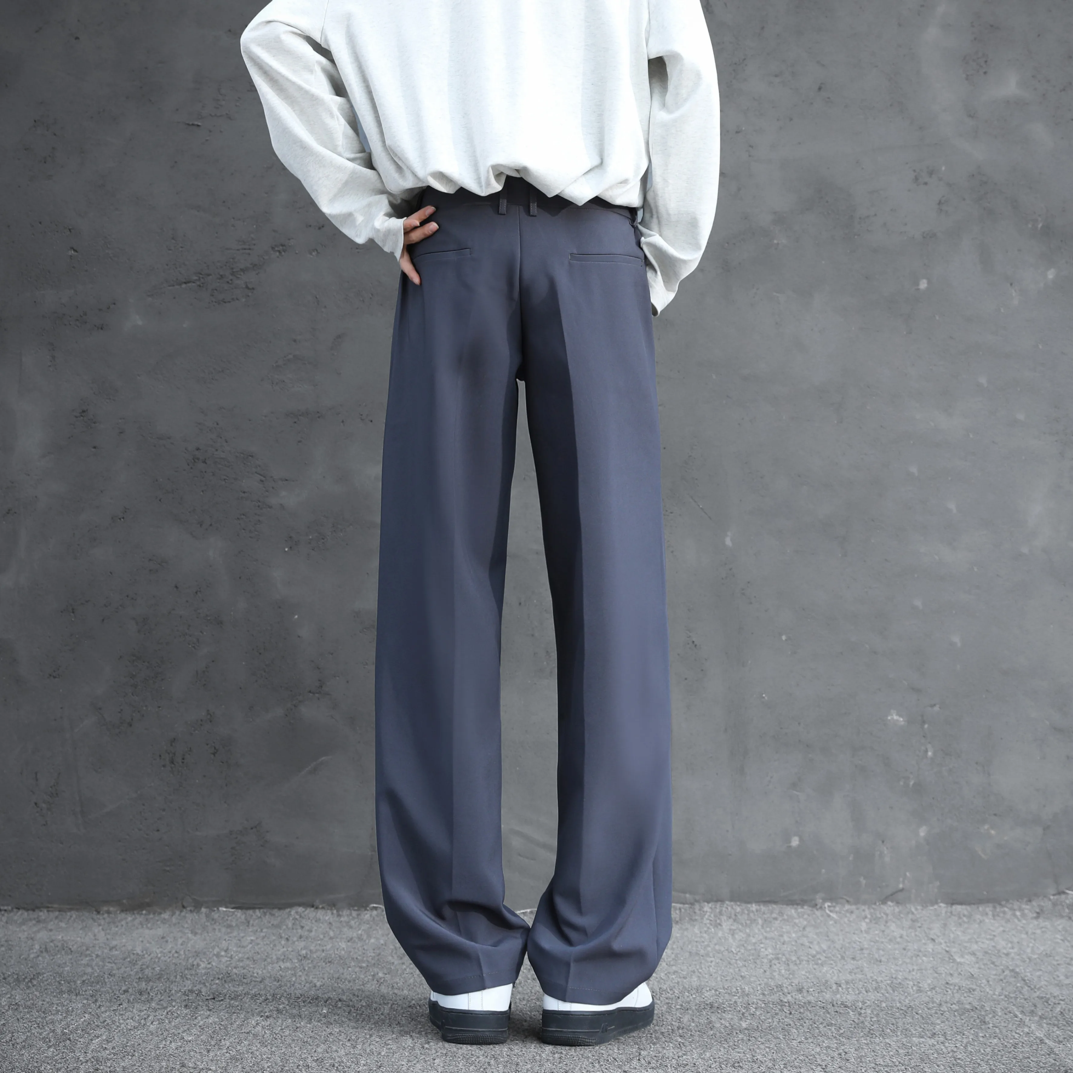 Men Elastic Back Waist Pleated Wide Leg Suit Pants Loose Straight Fit Wrinkle Resistant Business Casual Long Trousers