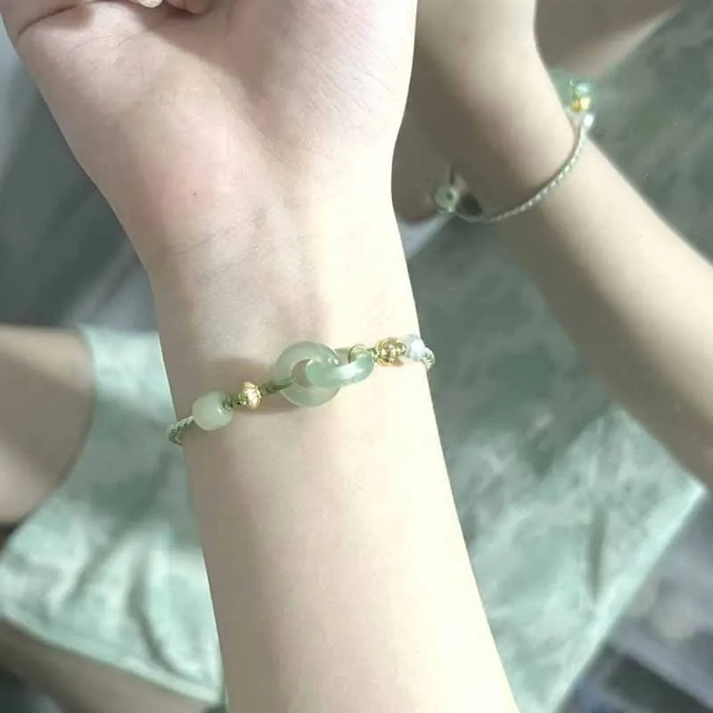 

Original fresh pastoral style romantic couple rope chain natural green chalcedony Interlocking bracelet for women adjustable