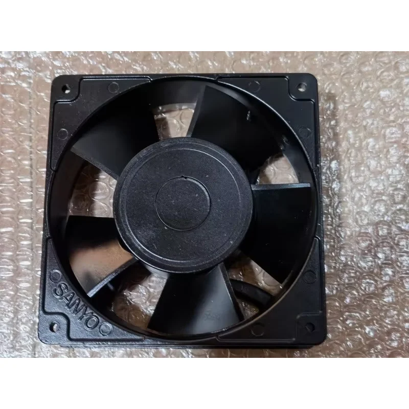 Sanyo Denki 109S072UL AC 230V 0.11A 120x120x38mm Server Cooling Fan