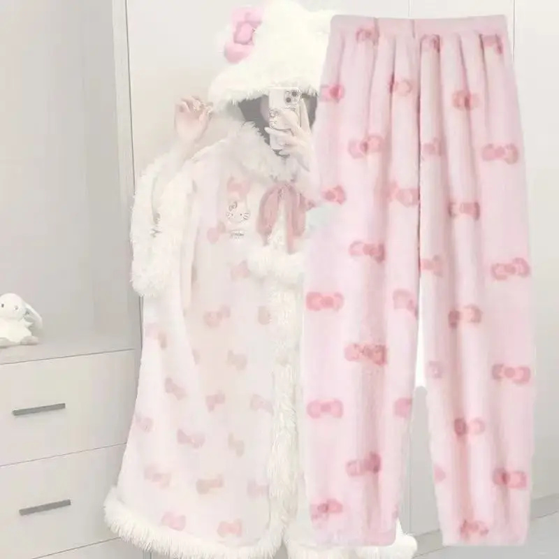 Miniso Kawaii Hellokitty أفخم الجلباب الفتيات لطيف سانريو أنيمي Y2K منامة مقنعين بطانية عادية الصوف ملابس خاصة النساء الملابس