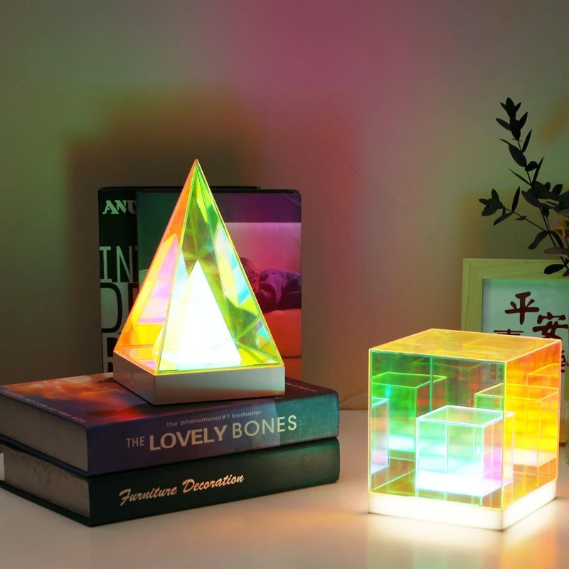 

Креативная светодиодная настольная лампа с атмосферой, пирамида Рубика, RGB ночник, настольная лампа изголовья спальни, украшение игровой комнаты, свет настроения
