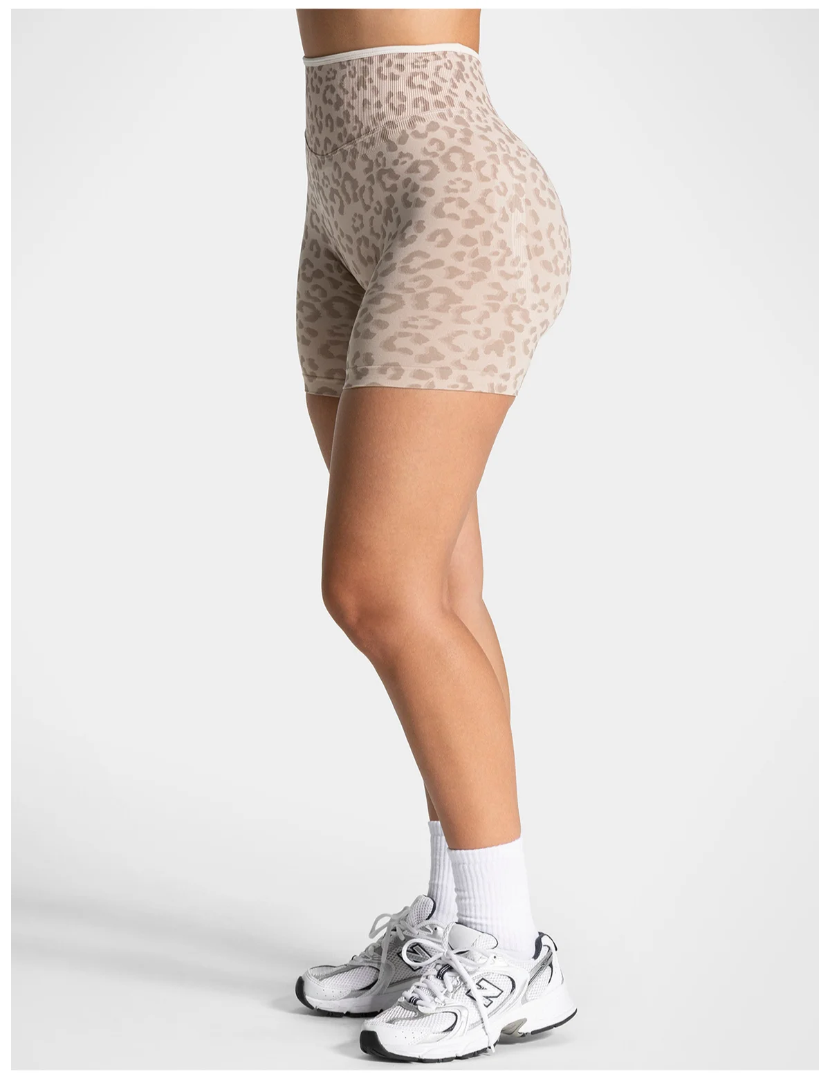 Size chart and fit details