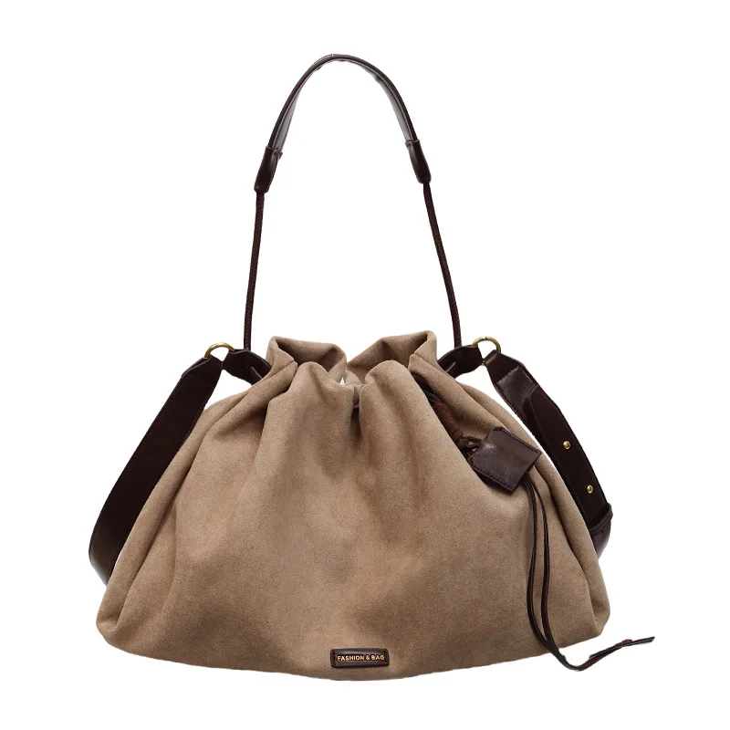 CGCBAG 2025 جديد مصمم العلامة التجارية الفاخرة حقيبة نسائية صغيرة حقيبة عادية Lage قدرة الإناث حقيبة كتف بسيطة التنقل حقائب السيدات