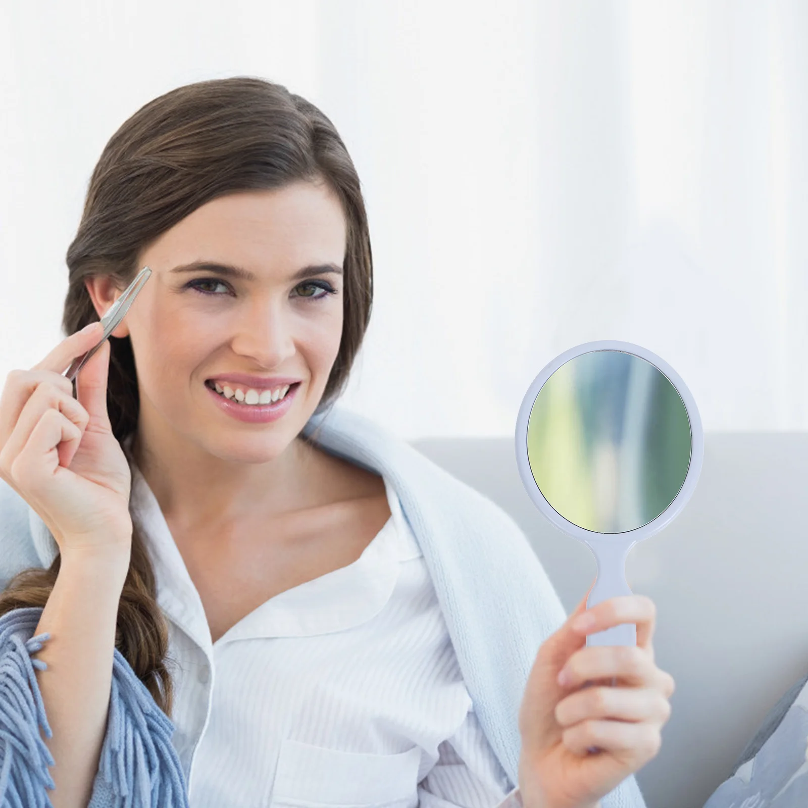 

5Pcs Princess Portable Mirror Compact Handheld Makeup Mirror for Travel Bathroom Camping Hairdressing Gift Women