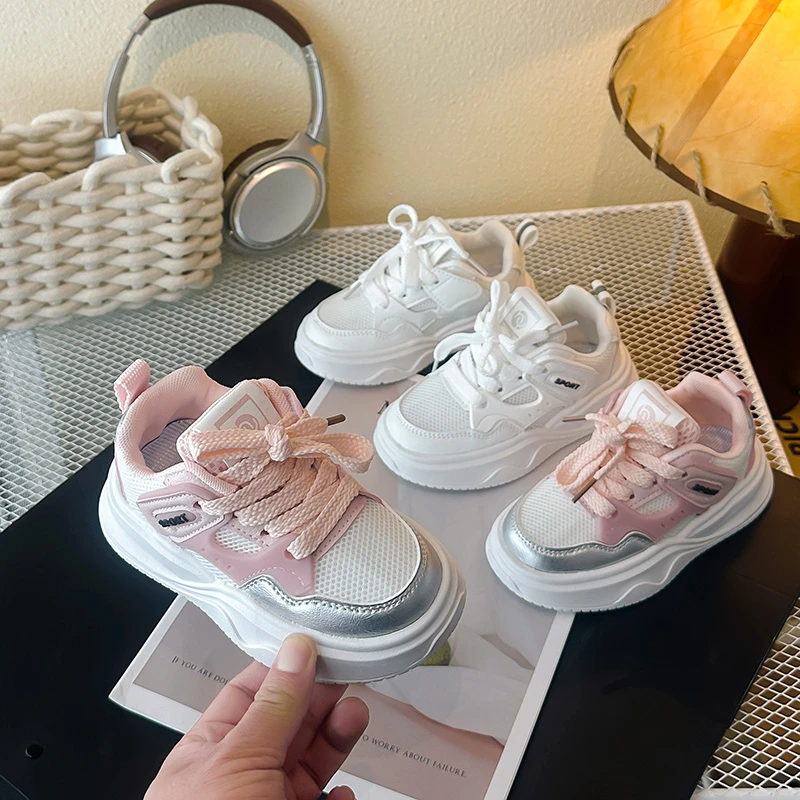 

Весенние кроссовки 2024, детская повседневная модная детская обувь, противоскользящая универсальная обувь на мягкой подошве для девочек, простая классическая легкая обувь для мальчиков