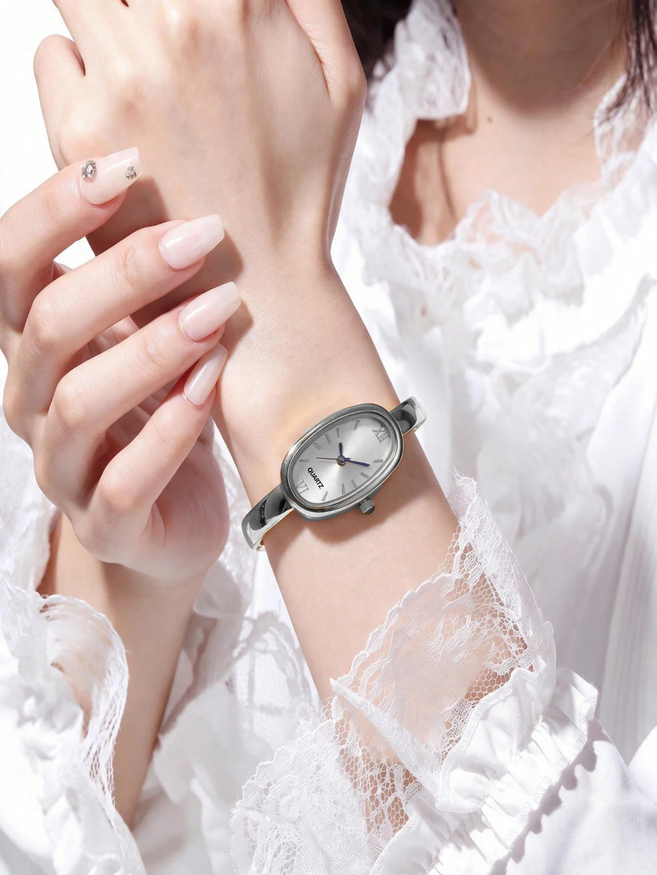 Fashionable Compact Ladies Quartz Watch Bracelet Gift for Lover Christmas Goodies Stylish Timepiece Jewelry Accessory