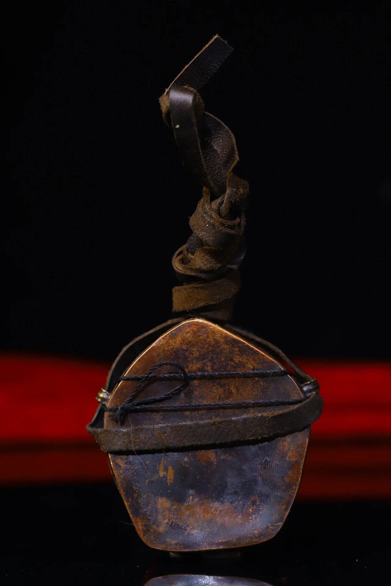 

2"Tibetan Temple Collection Old Bronze Cinnabar Mahakala Buddha Head Gawu Box Buddhist Niche Pendant Amulet Dharma Worship Hall