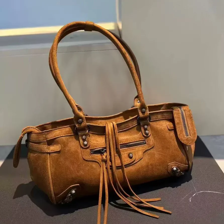 Handbags Luxury Brand Woman Bag New 2026 Winter Fashion Shoulder Crossbody Bags Motorcycle Handbag Faux Suede Women Travel Purse