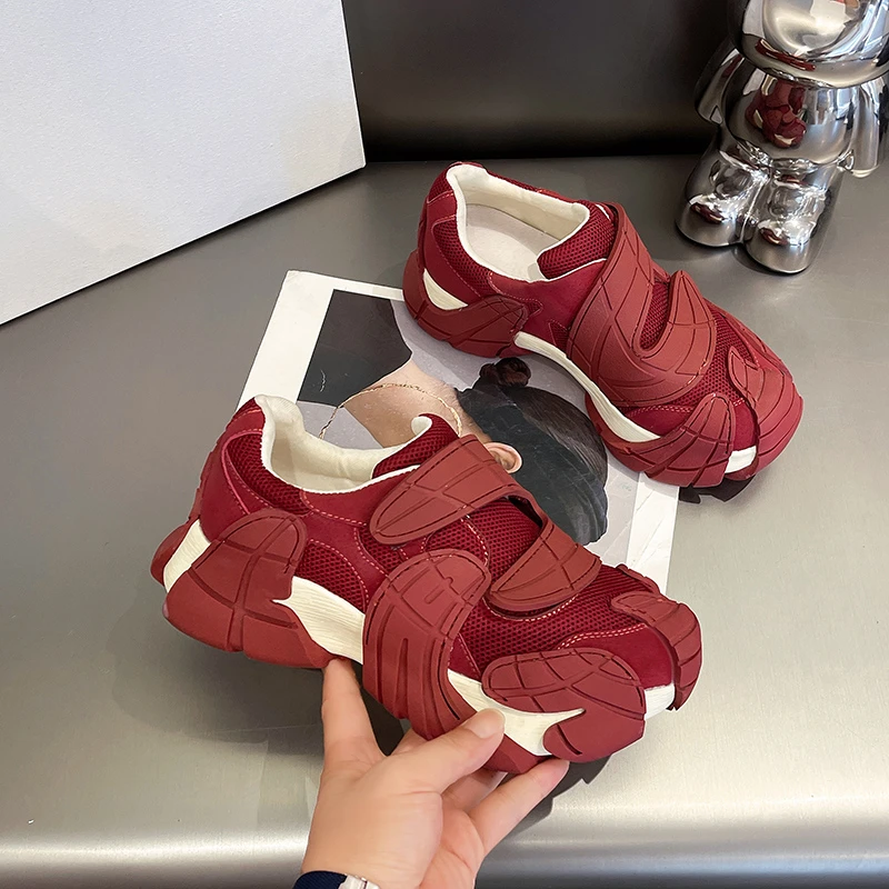 شانغ شي سميكة سوليد الارتفاع زيادة الأحذية 2025 جديد سميكة سوليد العصرية العلامة التجارية حذاء كاجوال مريح تنفس أبي الأحذية