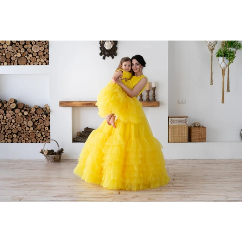 Trending Mommy and Me Matching Dress for Party Long Fluffy Yellow Tulle Tiered Sleeveless New Year Dress Evening Gowns