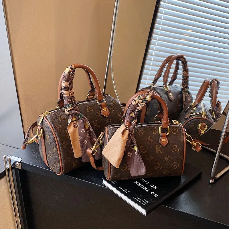 حقيبة وسادة عصرية على الطراز الأوروبي والأمريكي الجديد لعام 2025، حقيبة نسائية محمولة بكتف واحد وقطري متقاطع #3