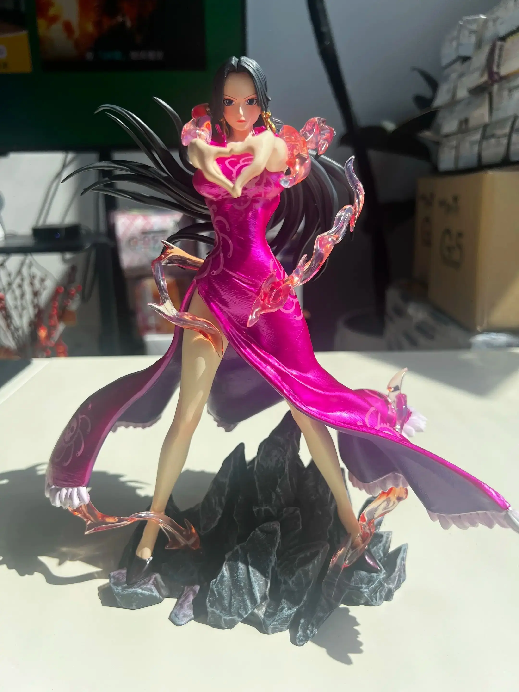 

JT Studio JT-032 Цельная аниме-статуя Боа Хэнкок - Поза сердца-жирасти, фигурка из ПВХ 24 см с подставкой, Коллекционная модель дисплея