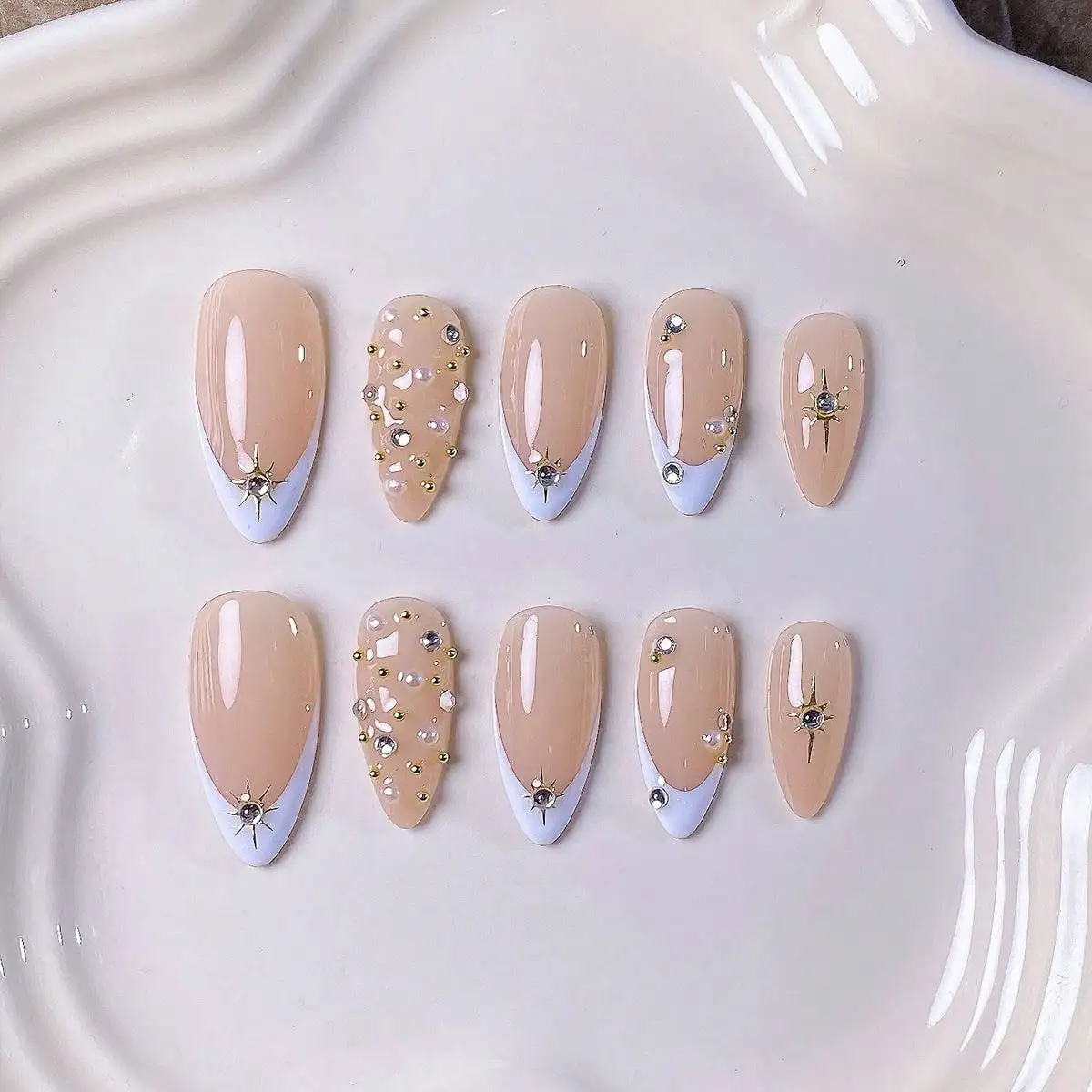 10 قطع من المسامير النقية المصنوعة يدويًا على شكل لوز مع أطراف فرنسية بيضاء، خرز فولاذي لؤلؤي، ص ذهبي على شكل نجمة ثلاثية الأبعاد #4