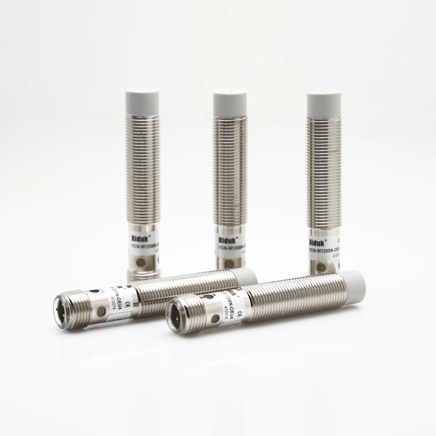 

2026/Biduk Voltage Output Dc Cylindrical Proximity Analog Short Body Flush Type Inductive Sensor Mini