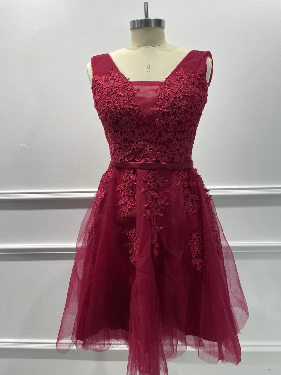 Vestidos de Fiesta Rosa cortos 2019 elegante línea A doble cuello en V sin mangas apliques de encaje vestido de graduación vestidos de gala