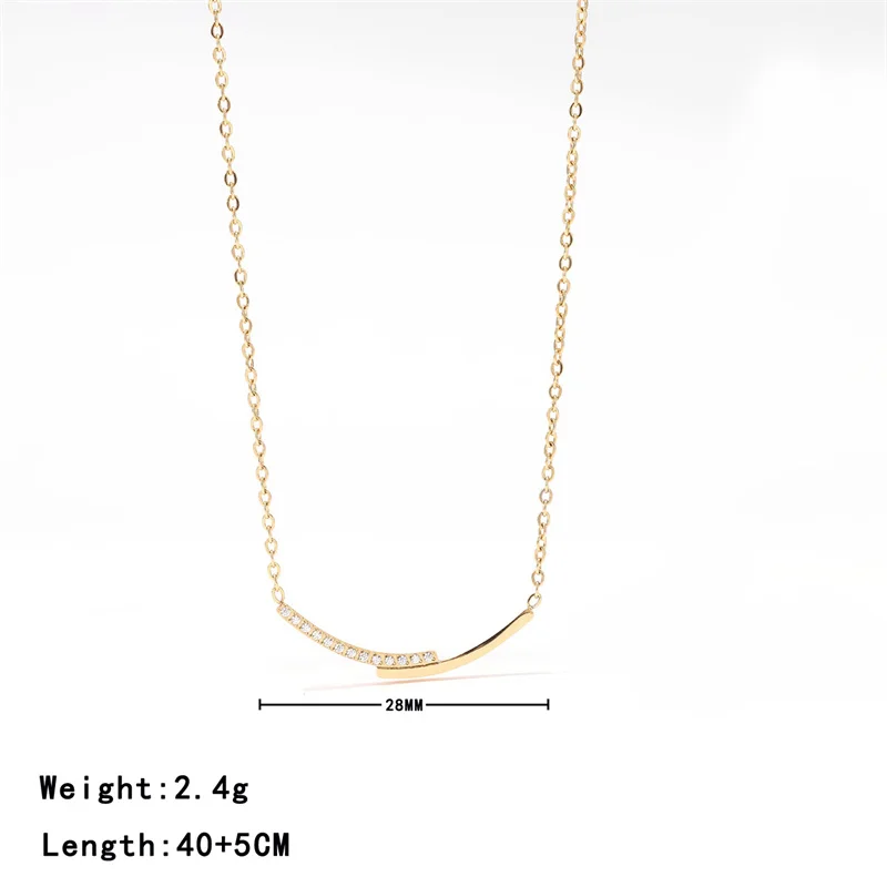 Gold Plated Smile Premium Stainless Steel Charm Necklace Sexy Personality Pendant Clavicular Chain For Women Decoration