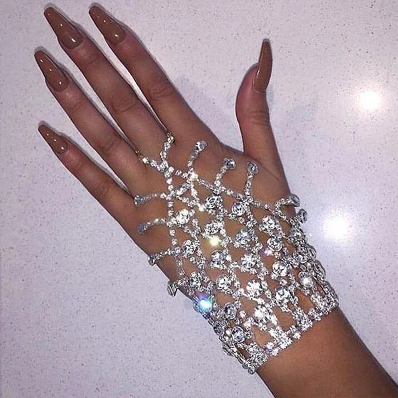 Europe and the United States Personality Tassel Rhinestone Creative Hundred with Shiny Even Finger Bracelet Party Hand Ornamen