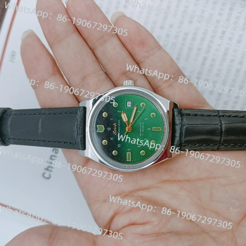 

Original Beijing Shuangcheng Manual Winding Men's Watch Silver Shell Green Disc Vintage