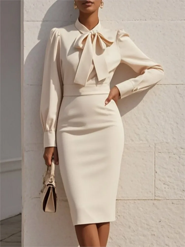 

2025 New Autumn Fashion Temperament Solid Color Waist Bow Dress Women's Round Neck Long-sleeved Elegant Commuting Dresses