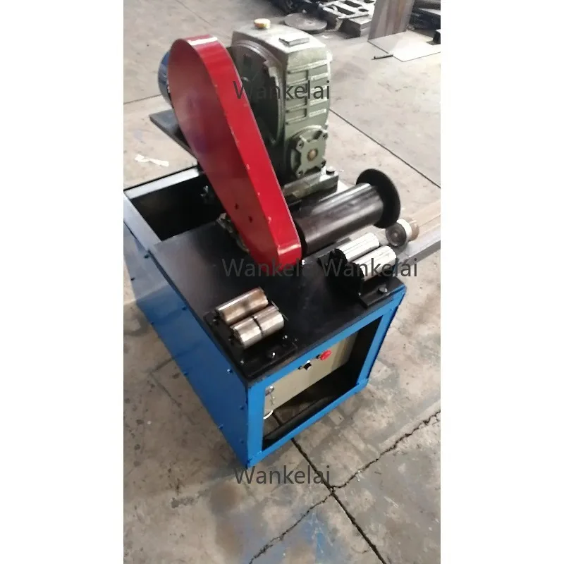 fessional manufacturer of circular saw blade tube feeders and line pipe quick cutters, designed for use with iron pipes,