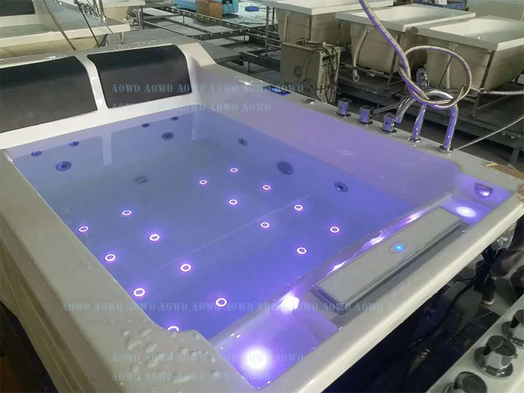 حوض استحمام فاخر جاكوزي خارجي لشخصين جاكوزي حمام حوض استحمام ساخن سبا تدليك مائي معدات الفنادق الخارجية