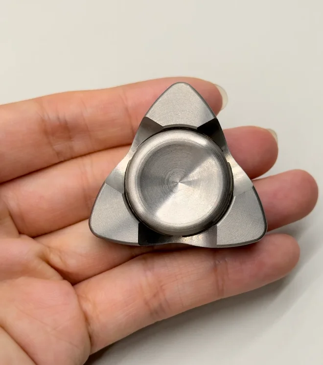 

Б/у EDC Fat Dog Head Wu spinner fidget декомпрессионная игрушка