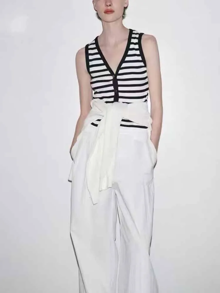 

European and American style autumn new arrivals fashion women's striped button V-neck knitted sleeveless vest