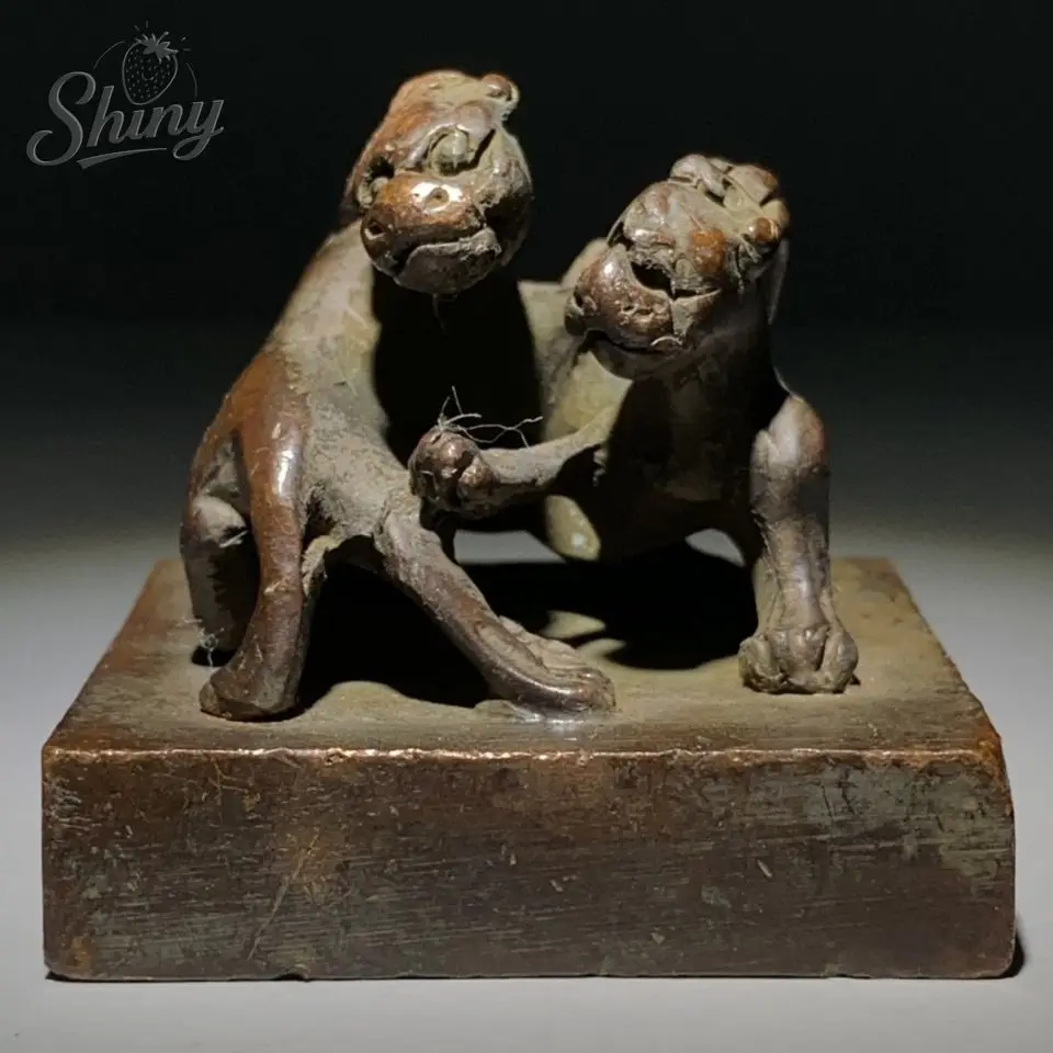 

Antique Double Pixiu Seal Solid Brass Square Seal Living Room Decoration