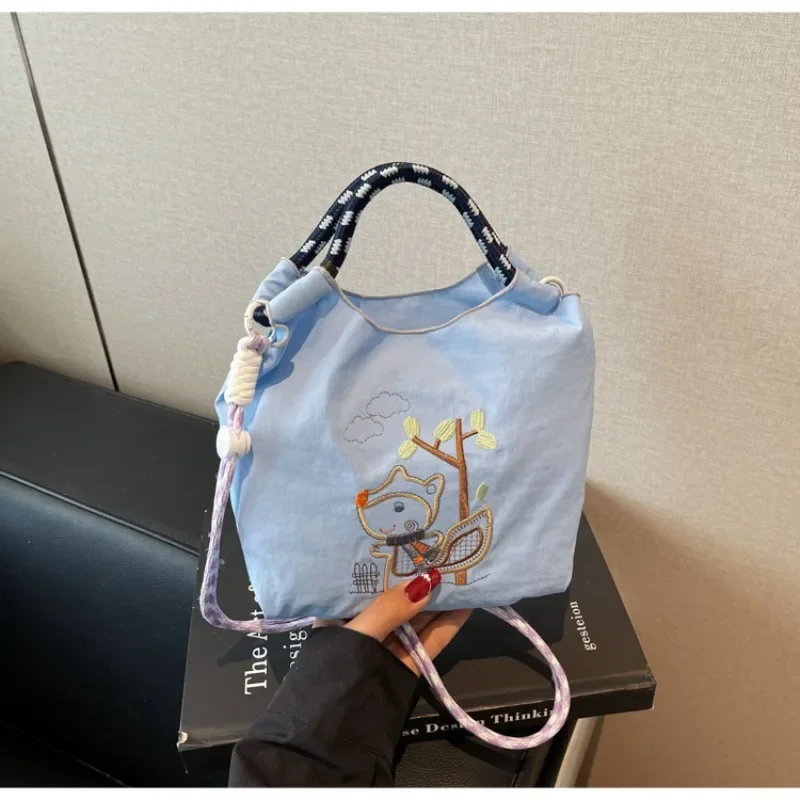 

Oxford Embroidery Flower Design Top-Handle Bags Women's Bags on Sale 2025 New Versatile Solid Zipper High Quality Shoulder Bags