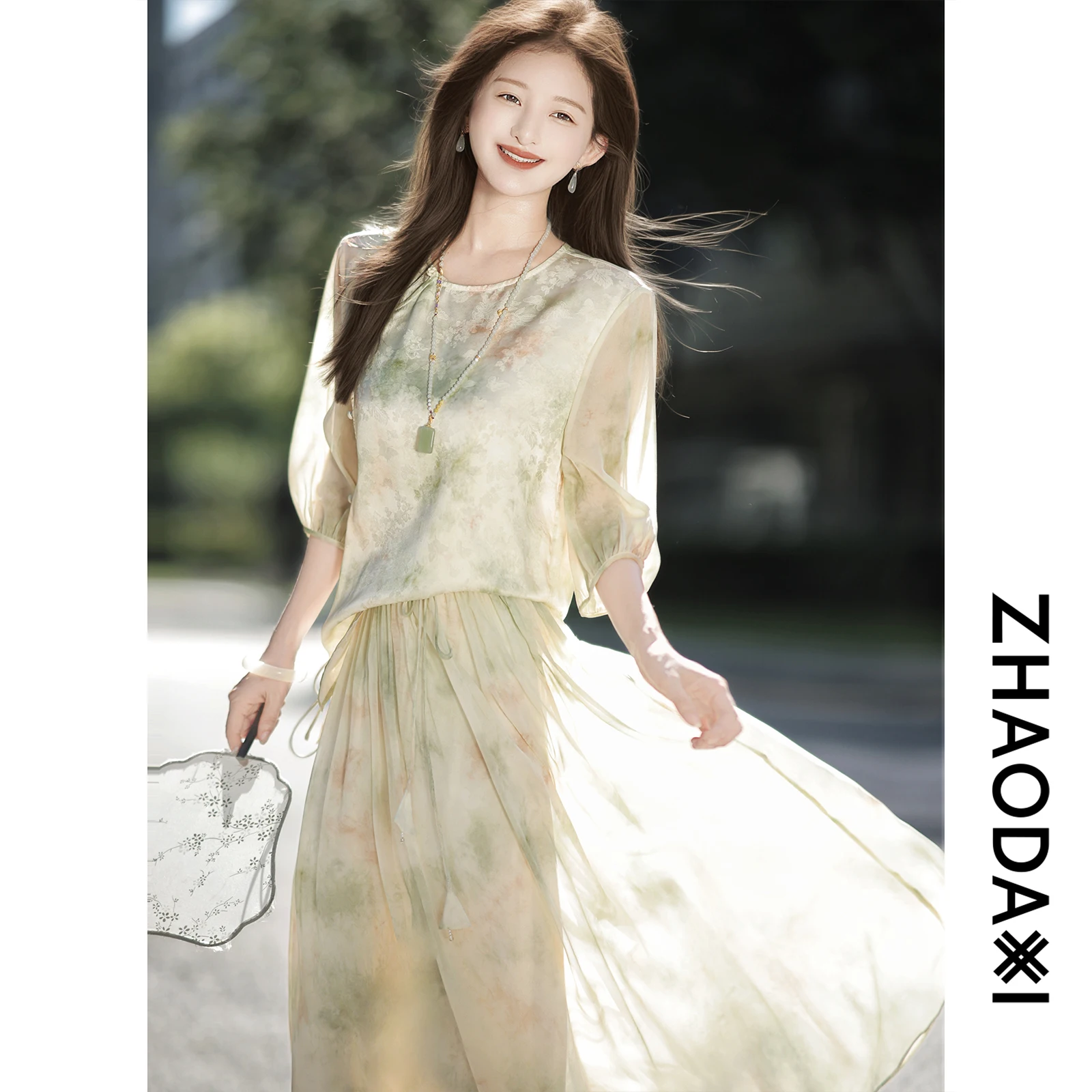 

Шелковый топ с цветочной вышивкой Ele: Очаровательный летний тренд, национальный стиль, маленький размер, круглый вырез, свободный крой, женский.