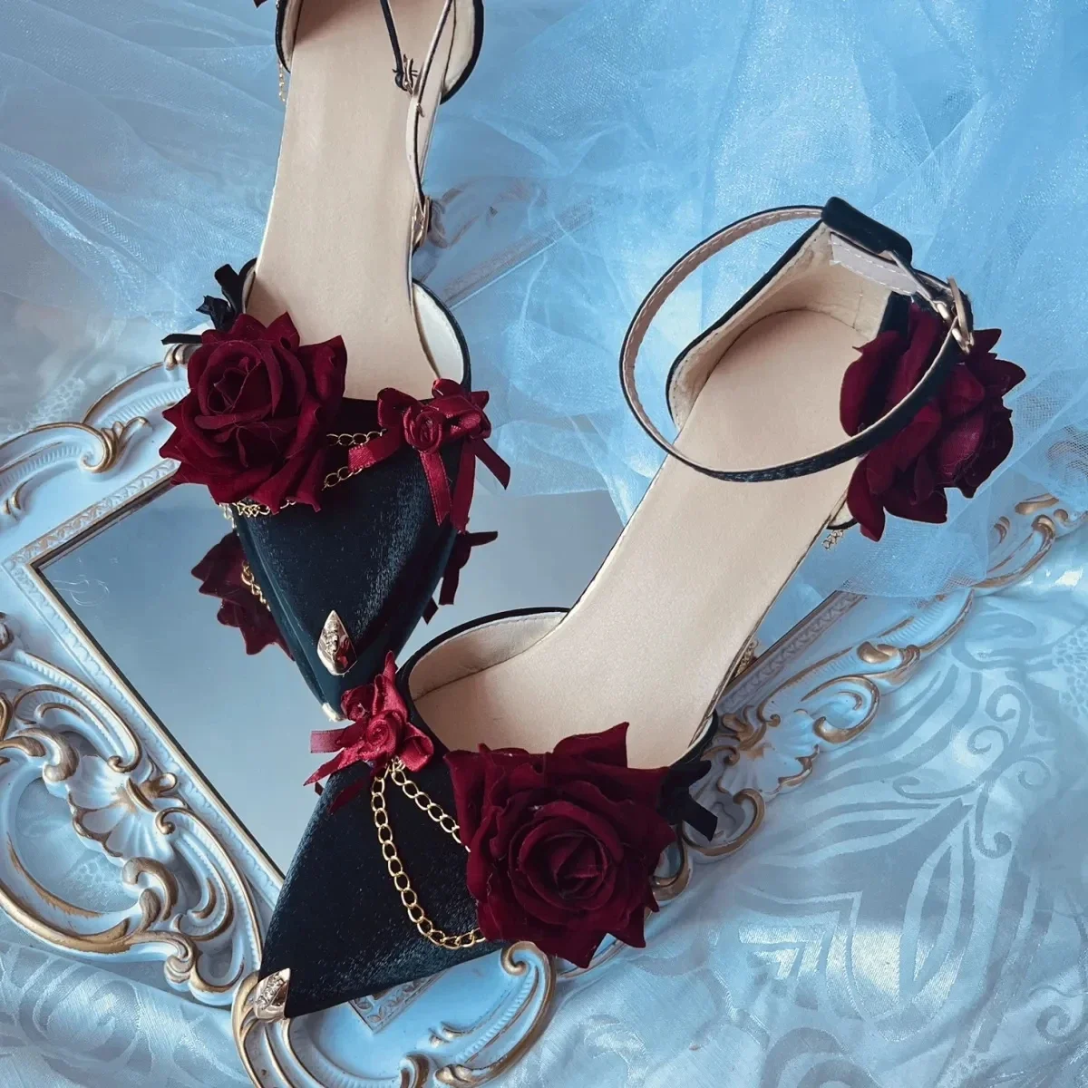 Retro Elegant Cosplay Flower Wedding Loli Girl Gorgeous Red  Black Satin Rose Metal Fine Chain Pointed 8cm High Heeled Shoes