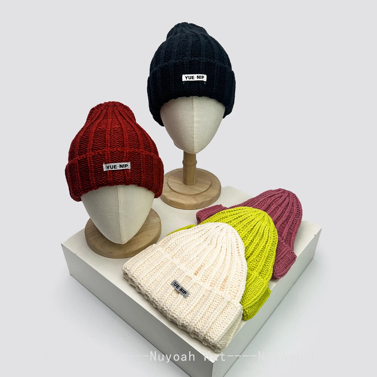 

New Men Women Korean Patch Letters Knitted Hats Warm Color Block Fashion Simple Beanies Casual Versatile Outdoor Retro Personal