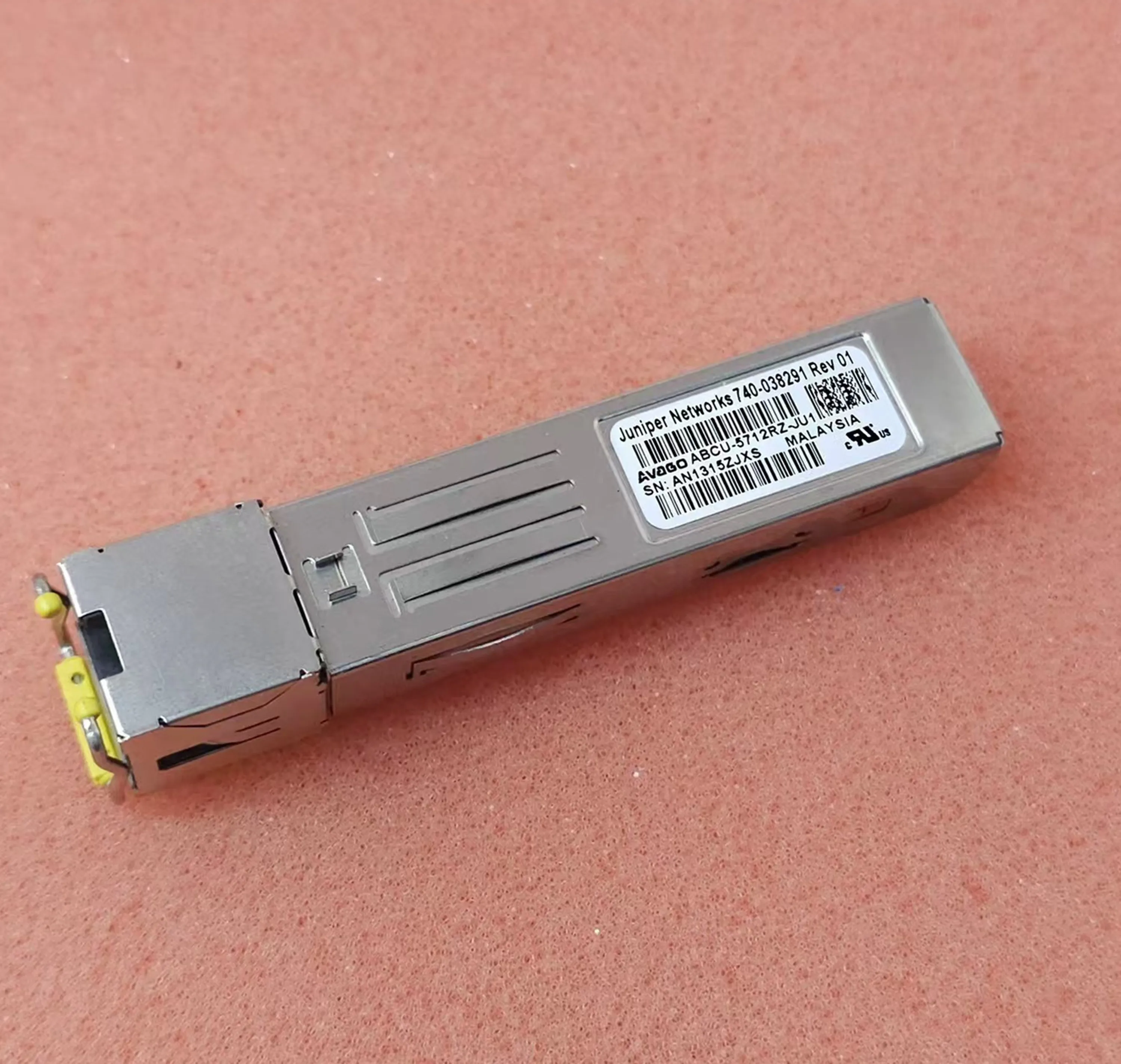 

Juniper RJ45 Transceiver ABCU-5712RZ-JU1 740-038291 RJ45 SFP Optical Fiber