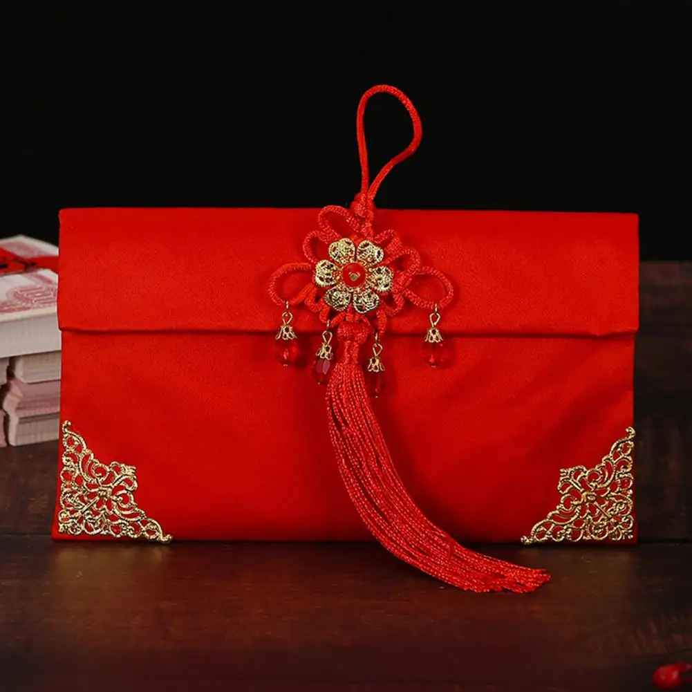 Envelope vermelho sofisticado com toque festivo, bolsa de dinheiro da sorte, engroçado e elegância, ano novo