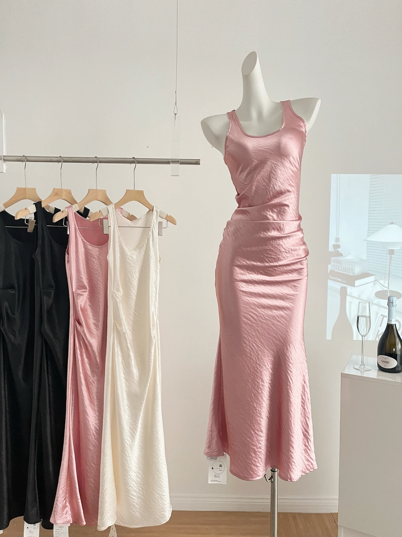 

Женское летнее элегантное глянцевое платье-русалка из ацетата с круглым вырезом, облегающее, однотонное, в стиле стритвир, с длинным подолом-«рыбий хвост»