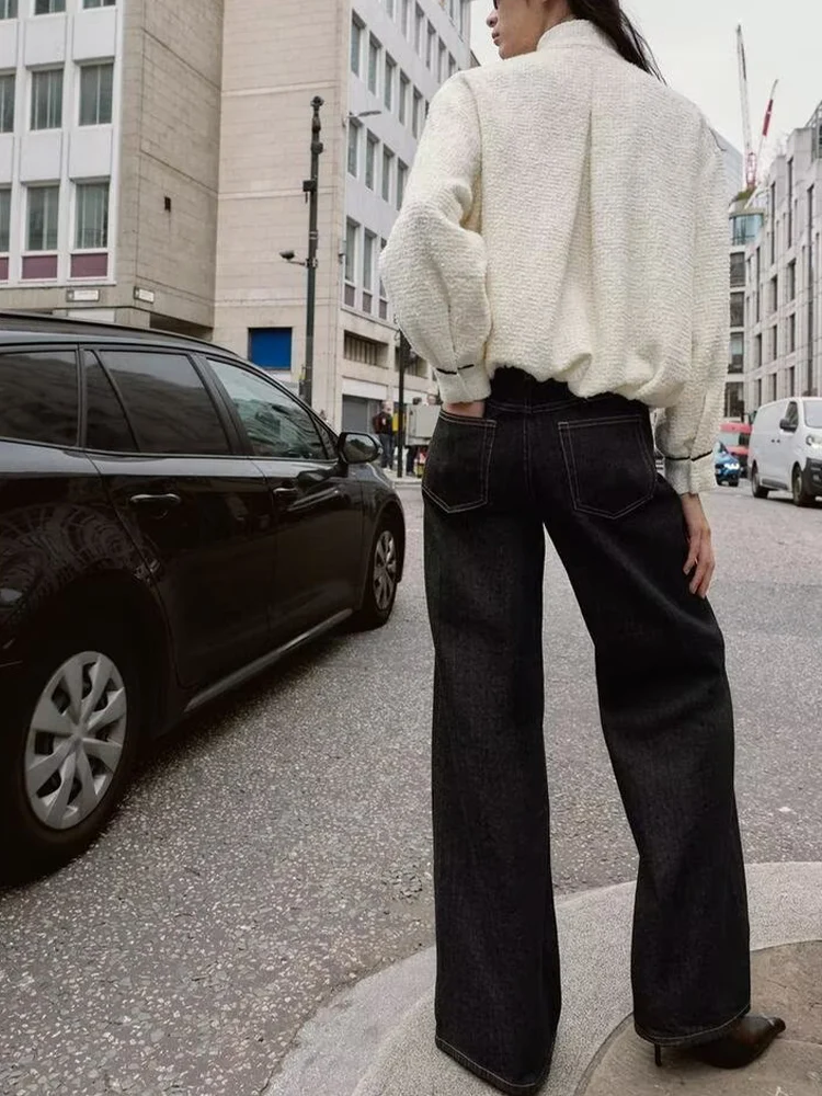 Nowy modny damski płaszcz w stylu europejskim i amerykańskim, luźny, z blokami kolorów, stójką i długimi rękawami.