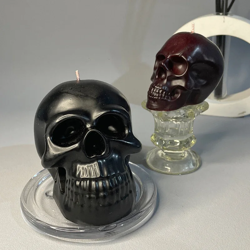 Skull Shape Anti-Burning Candle, Drop Wax Fun Candle, Net Weight 90g, 48 ° Low Temperature SM candles. Flirting Supplies